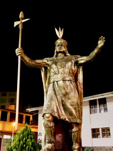 Pachakutiq statue, Aguas Calientes PE