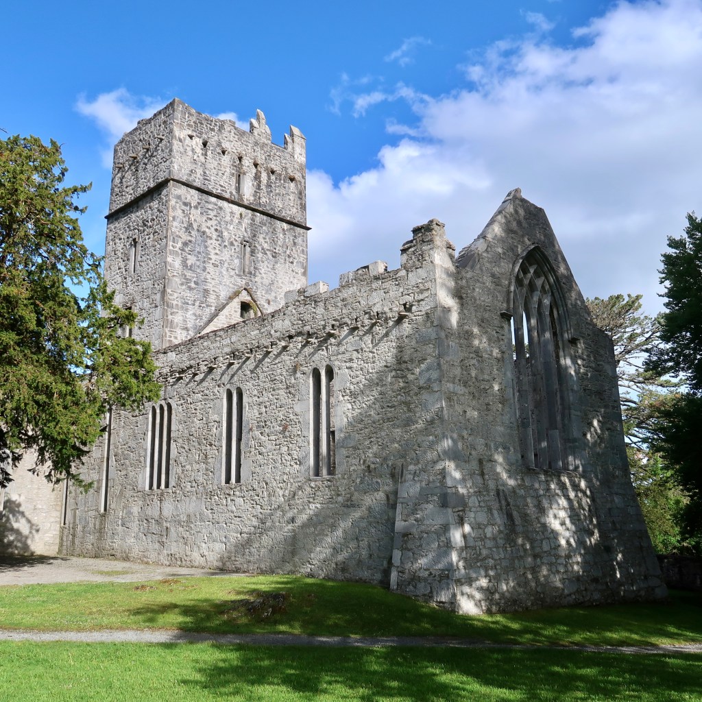 Muckross Abbey, Kerry Way IE, May 2022