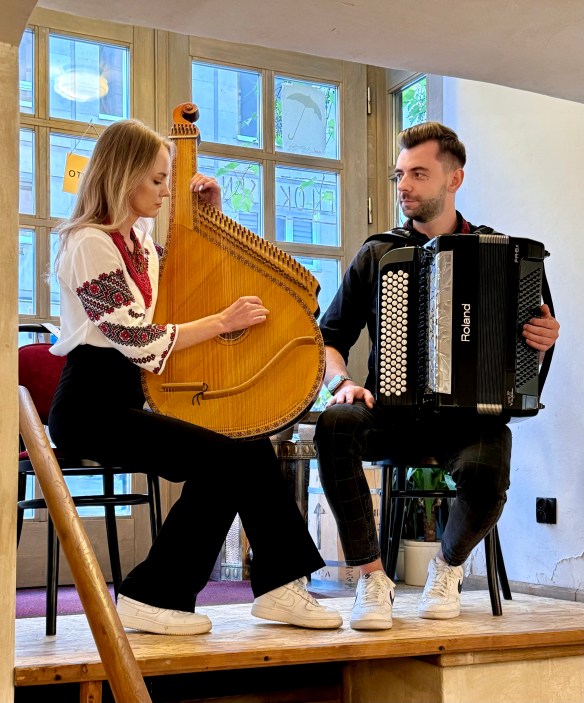 Ukrainian musicians, Warsaw PO
